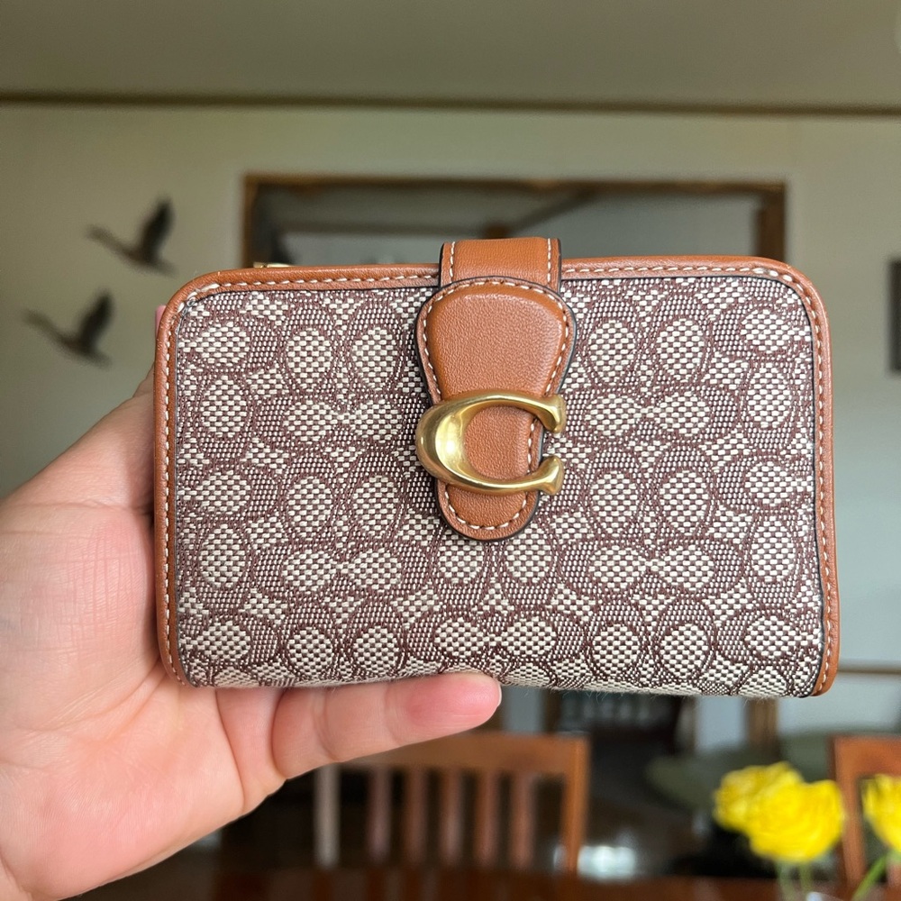 Tabby Medium Wallet In Micro Signature Jacquard